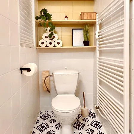 Comfy In The Heart Of Town Apartament